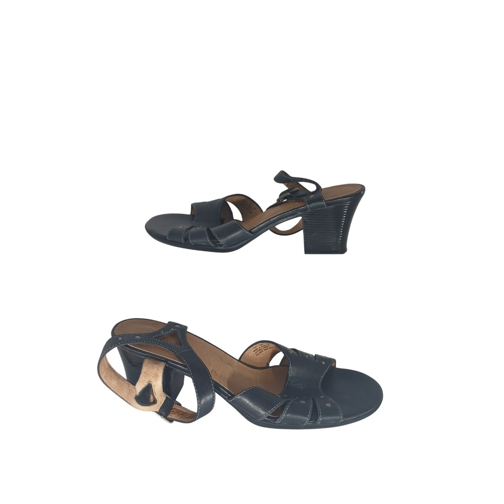 Clarks Leather Block Heel Sandals 9.5M Navy Studded Strappy Y2K Office Indie